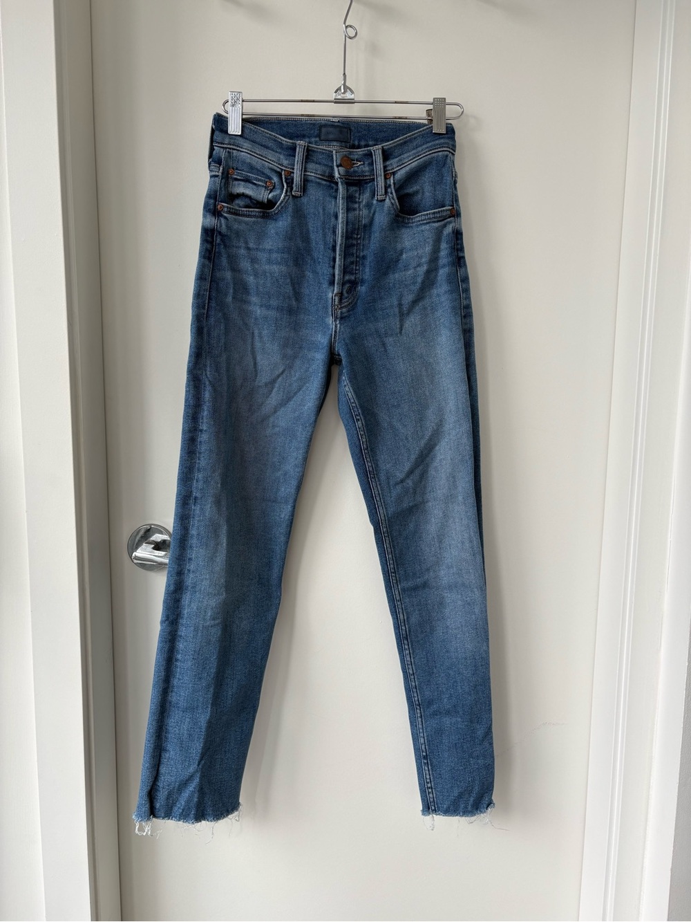 MOTHER Skinny Tomcat Ankle Fray Mid-Rise Jeans Size 26 - Medium Blue Wash